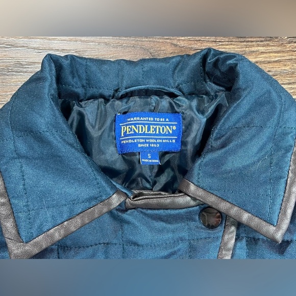 Pendleton Quilted Coat - Picture 4 of 6